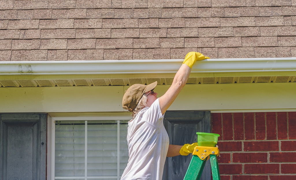 gutter-cleaning-halewood