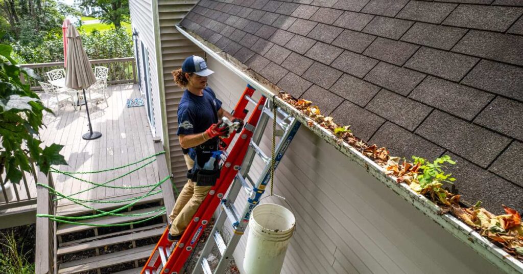 how-much-does-gutter-cleaning-cost