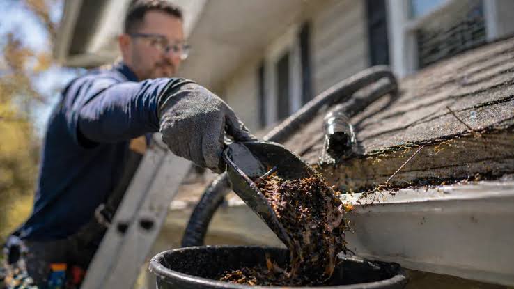 gutter-cleaning-bebington
