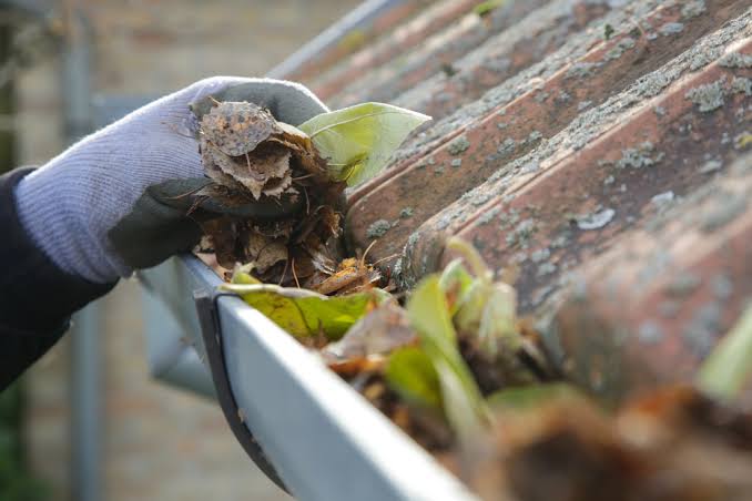 gutter-cleaning-wirral